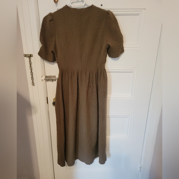 Pretty brown dress - Picture 2 of 2